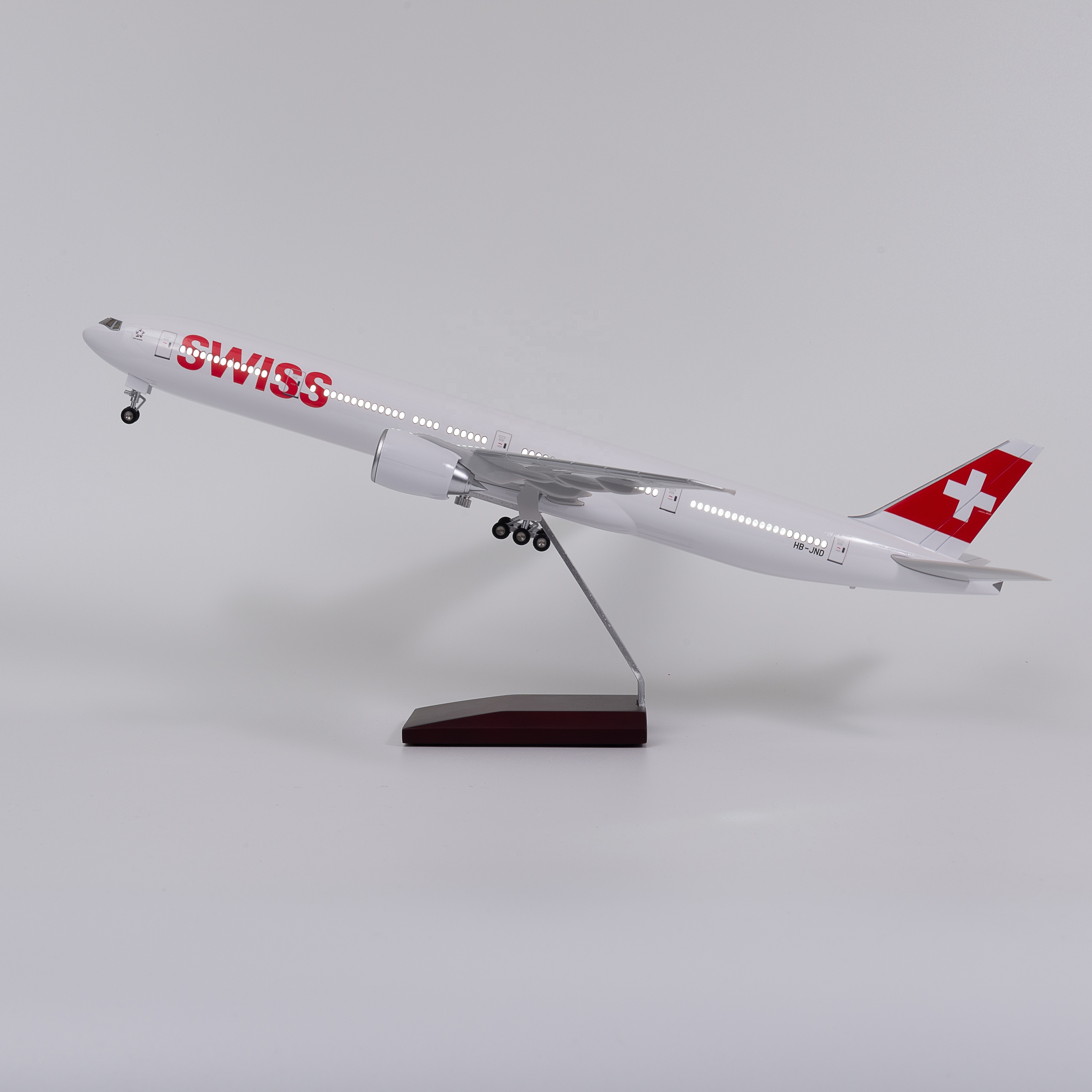 Airplane Model with LED Light Static Display Collectible Boeing 777-300ER Swiss Air 47cm 1/160