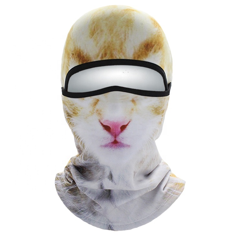 The facekini is equipped with a 3D animal head to protect your face from the cold and keep your face warm