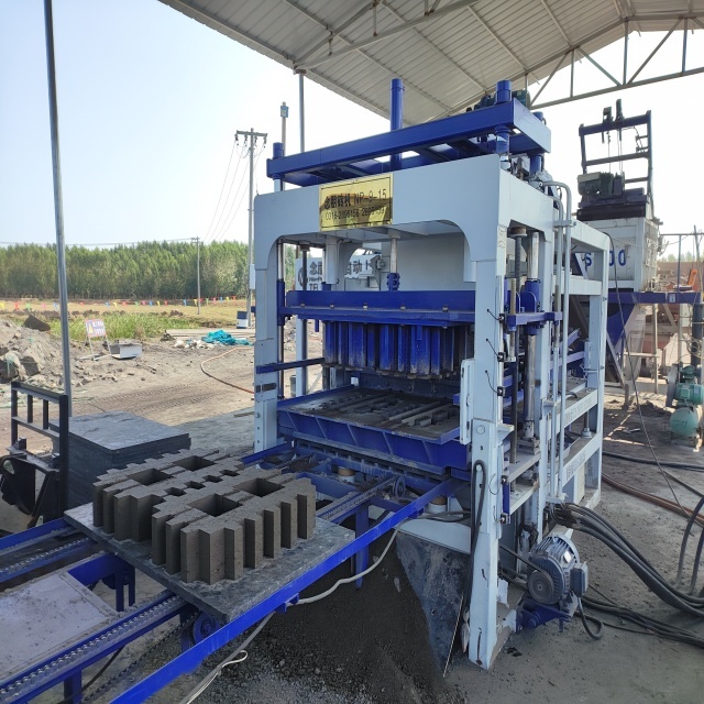 Yes Concrete Equipment Construction Insulating Building Material Machinery Brick Machine OEM