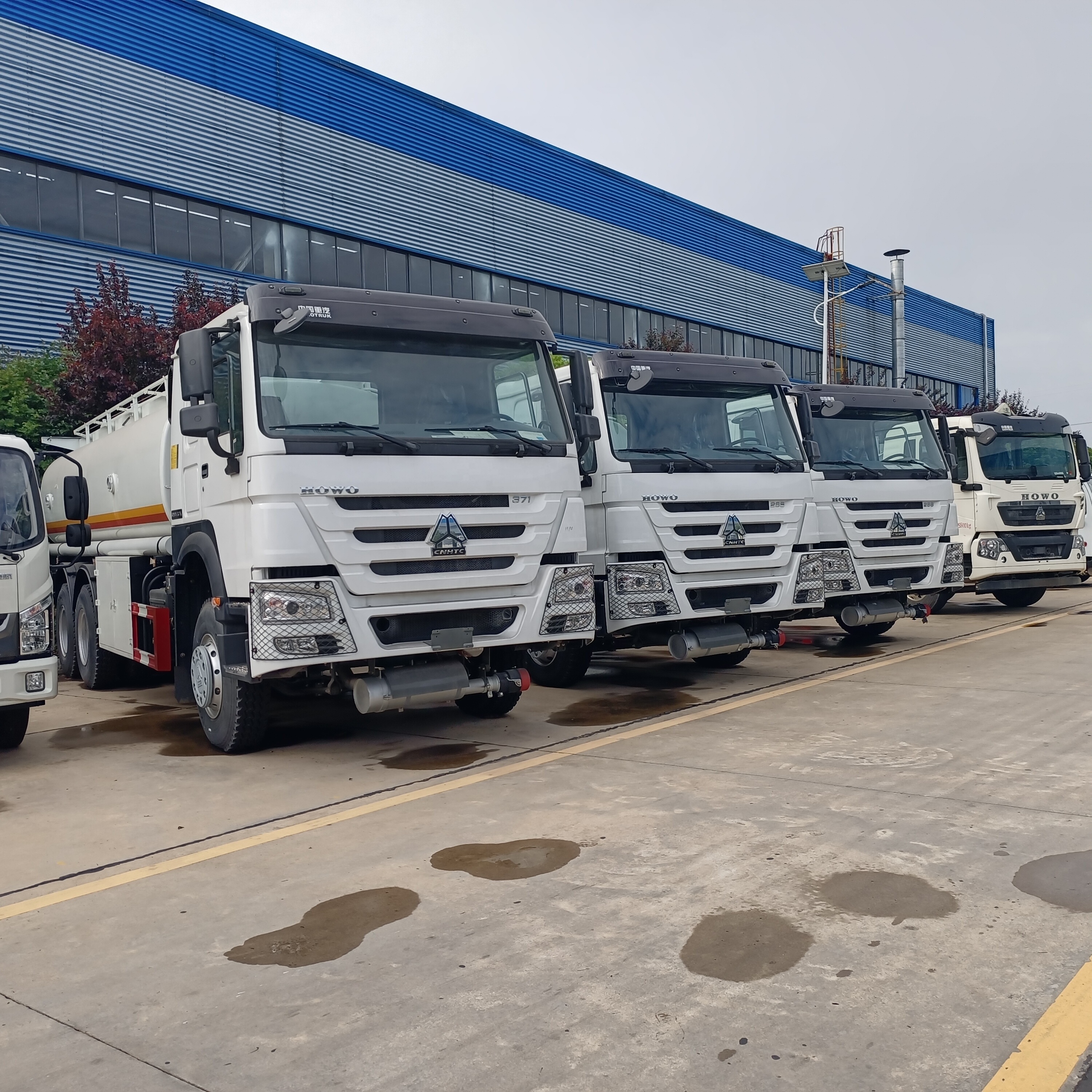Дизельный двигатель CNG транспортировка масла 6x4 SINOTRUK HOWO 25000L грузовик для транспортировки жидких пищевых продуктов