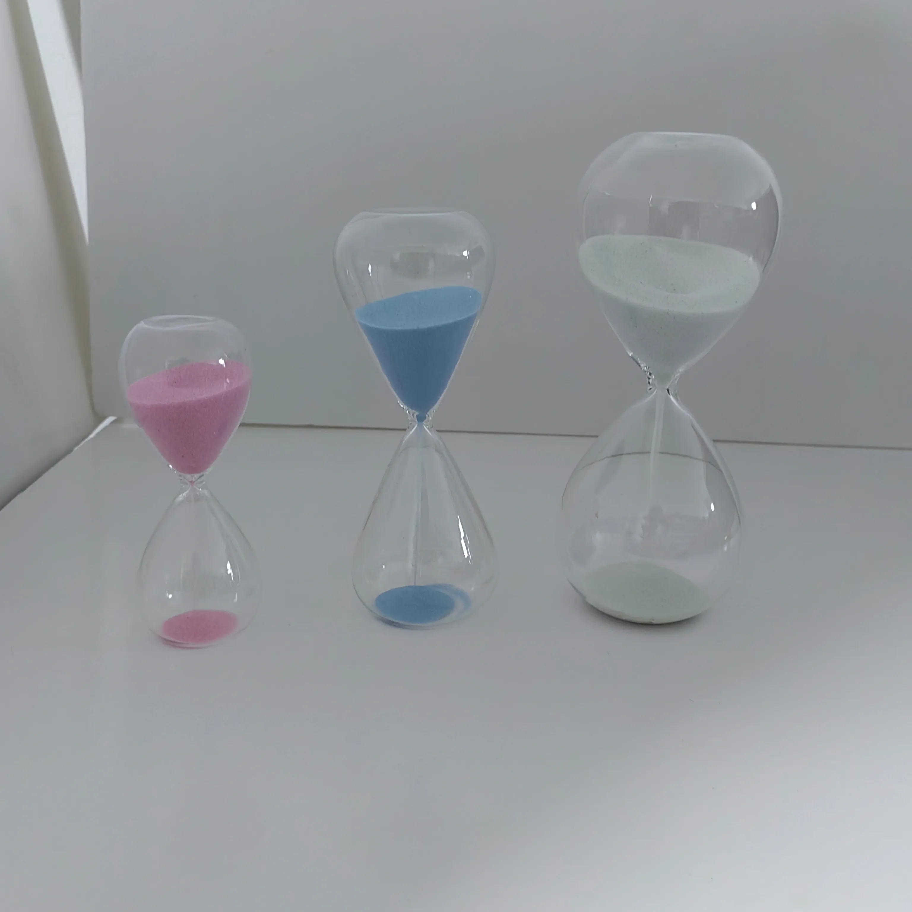Wholesale Creative Magnet Hourglass High Borosilicate Glass Furniture Hourglass Timer