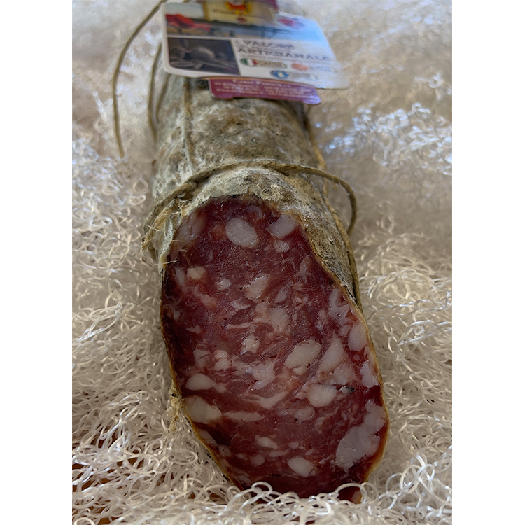 Good Quality Handmade Piccante Fabrication Salami Curing