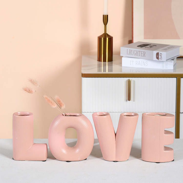 Wholesale minimalist modern decoration ornaments luxury flower vase ceramic interior design nordic home decor for living room