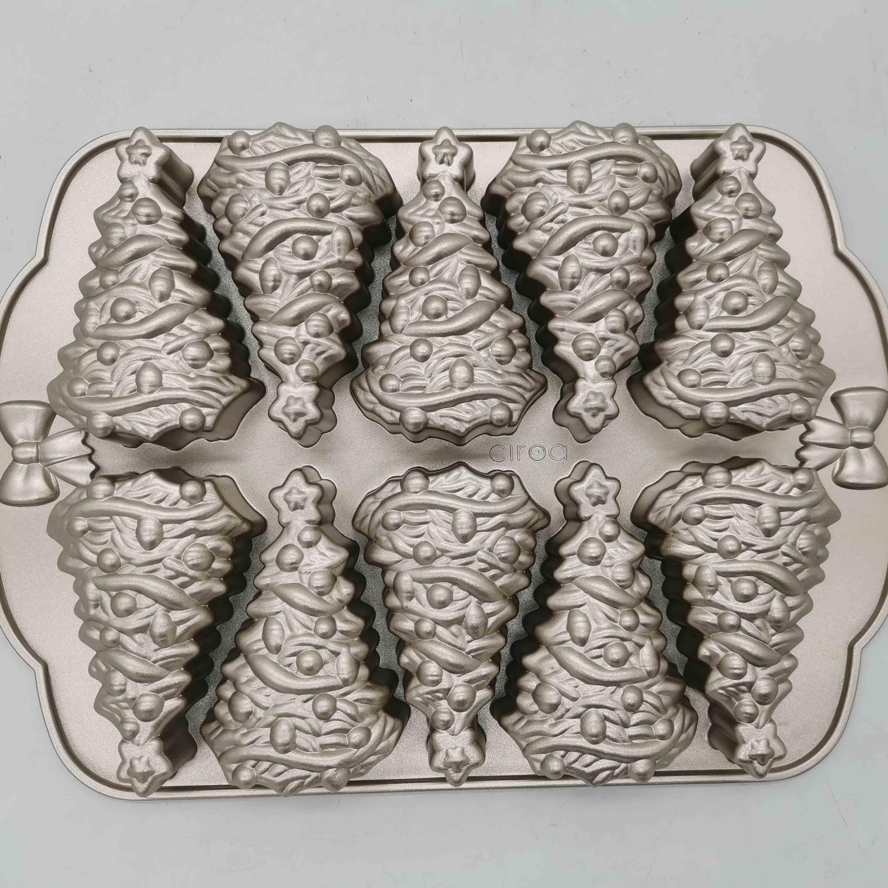Christmas tree cakelet pan aluminum alloy with non stick coating