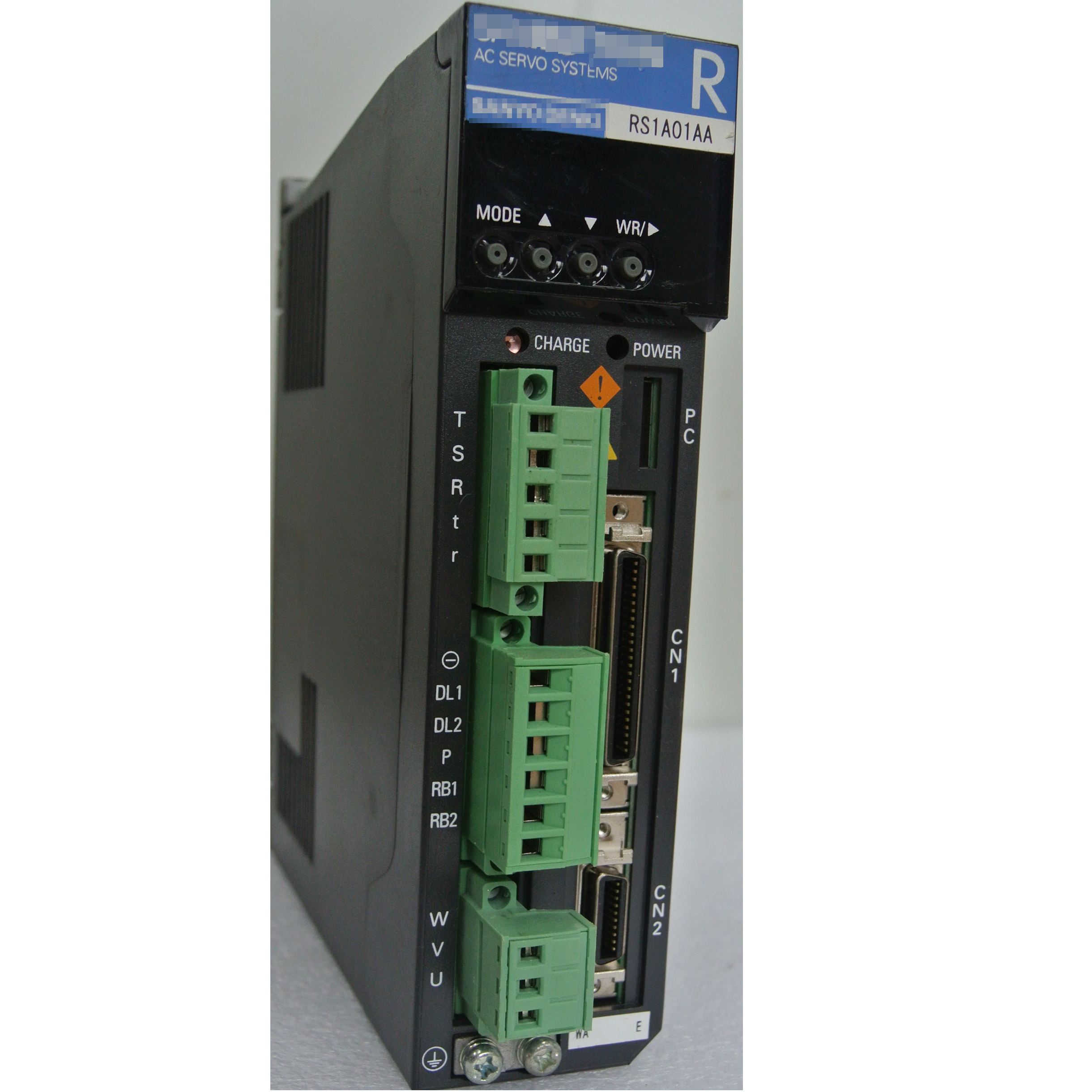 Сервопривод RS1A01AAWA(RS1A01AA), б/у, в хорошем состоянии, с сервоприводом r2aa04010fxровка, гарантия 3 месяца