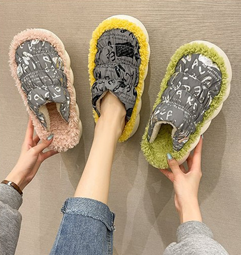 LE SLIDES Wholesale Unisex Winter Print Home Slippers For Women Indoor Warm Furry Shoes For Ladies House Floor Sliders Men Slide
