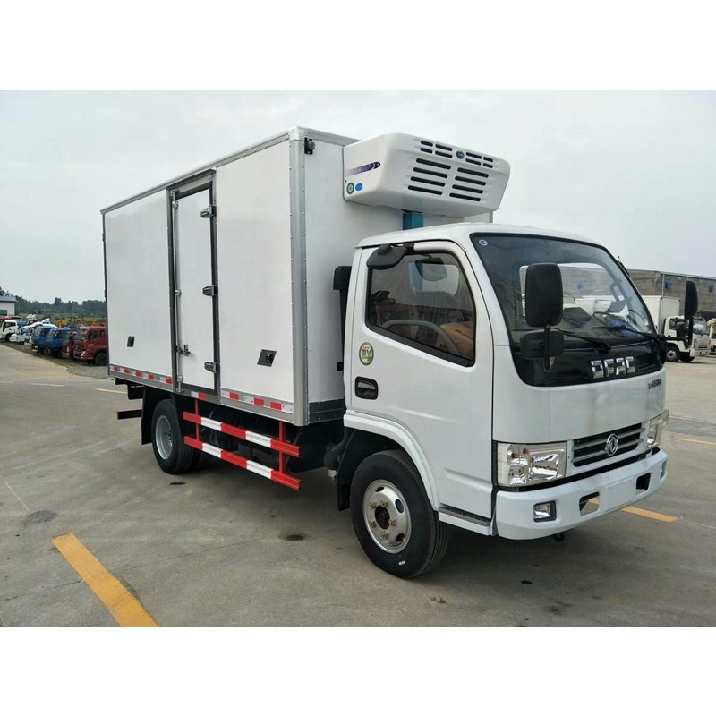 Продажа маленьких рефрижераторных грузовиков DONGFENG От 3 до 5 лет reefer