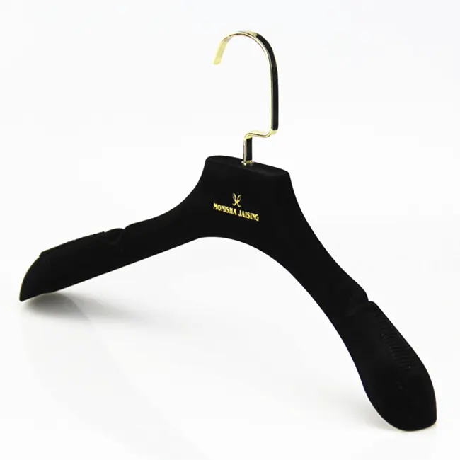 YT 2020 custom luxury black plastic cloth hangers non-slip velvet women dress coat hangers wholesale