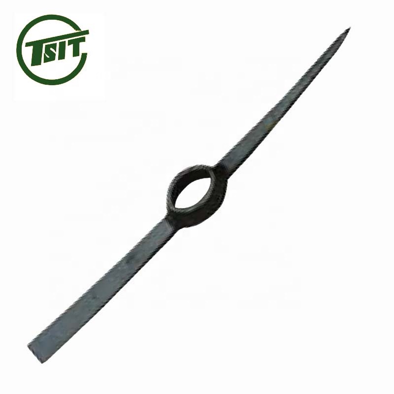Кистевой топор mattock