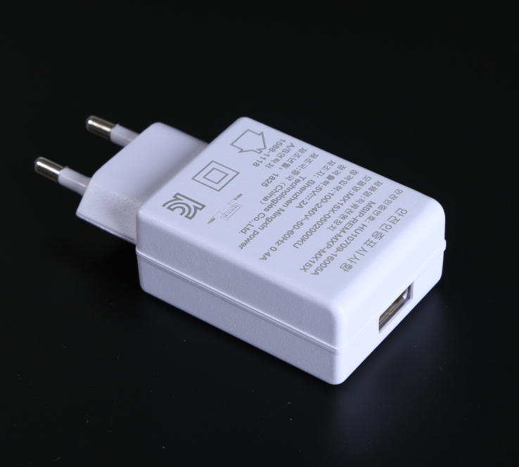 Белый цвет DC5V2.4a USB зарядное устройство с KC Сертификация 2.1a адаптер переменного тока, напряжение-micro5 pin usb кабель 1 м