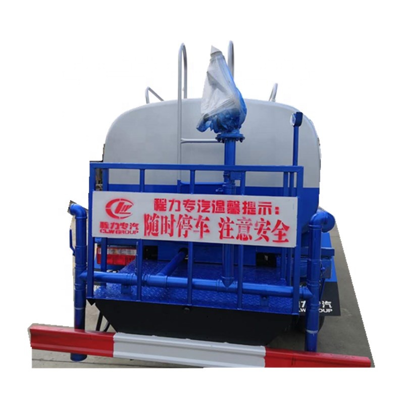 Грузовик с водой CLW Dongfeng 5m3