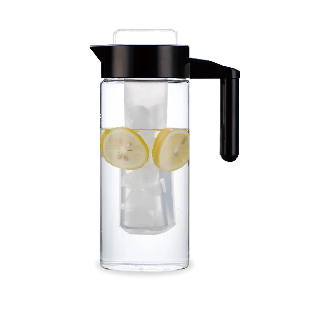 New cooling tube design glass water filter pitcher