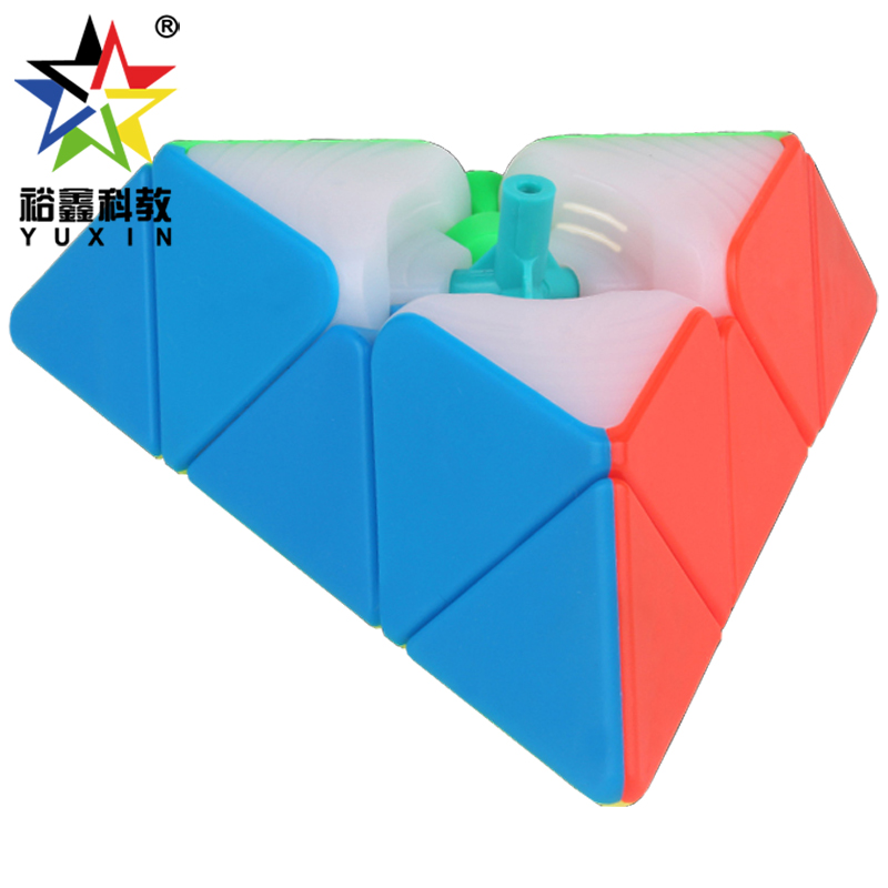 Yuxin 1554 черный Kylin 9,5 см * 8,2 см 62 г флуоресцентный четырехцветный треугольный куб без наклеек с цветной коробкой