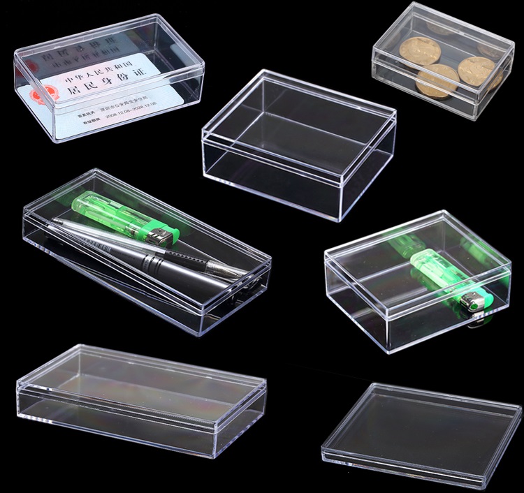 Small clear plastic box for packing