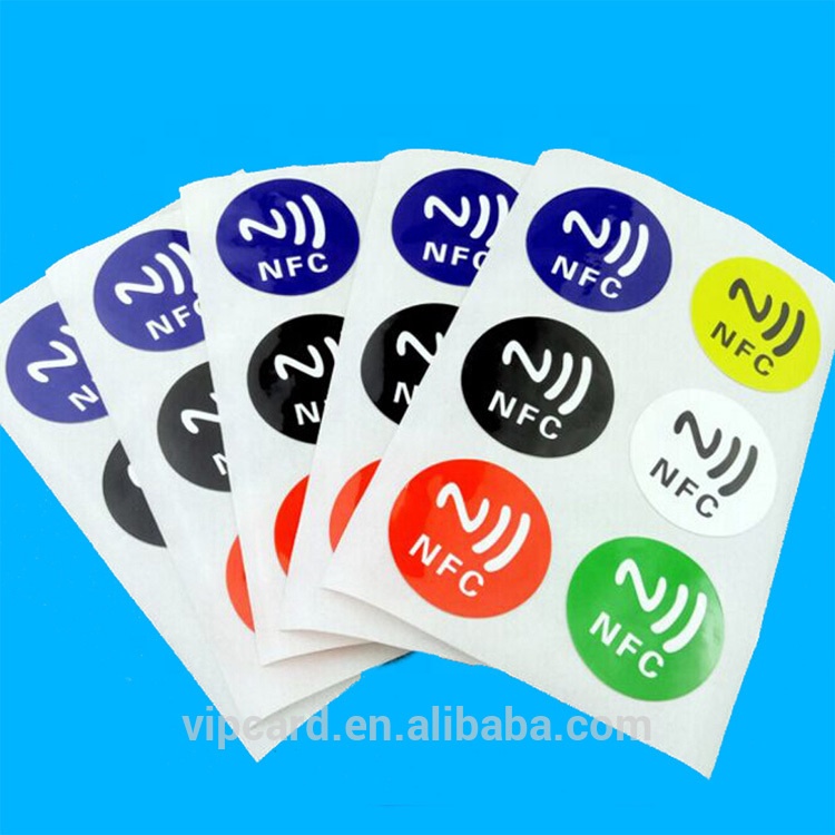 Пульт дистанционного зондирования RFID ПВХ инкрустация Ntag213 тег с пользовательской печатью