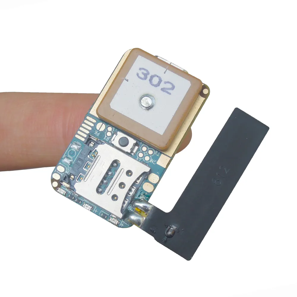 Made in China low price micro GPS tracking chip for mini kids/pets/vehicle real time tracking device