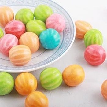 15 г вишневый вкус, европейская пузырчатая жвачка, наполнение кислым порошком