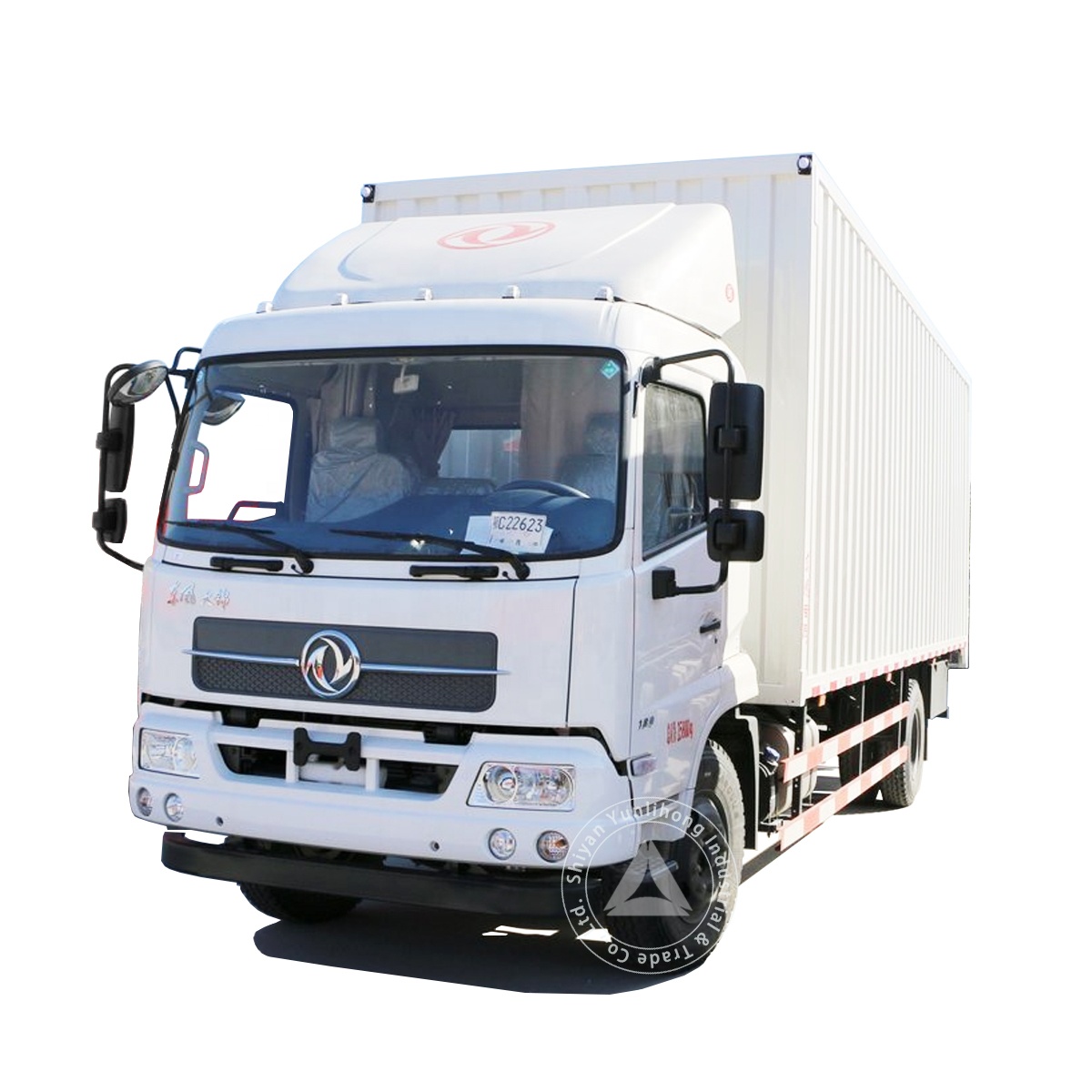 Dongfeng 4x2 сухой фургон (автофургон) с 8 метров фургон Размер