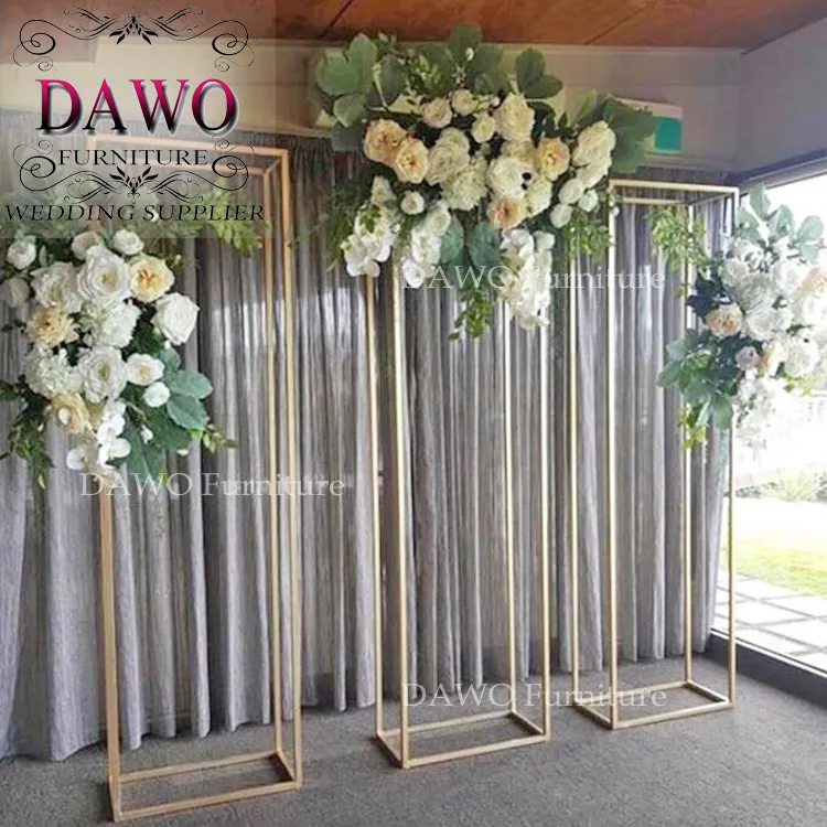 Golden Stainless Steel Flower Stand For Wedding Use