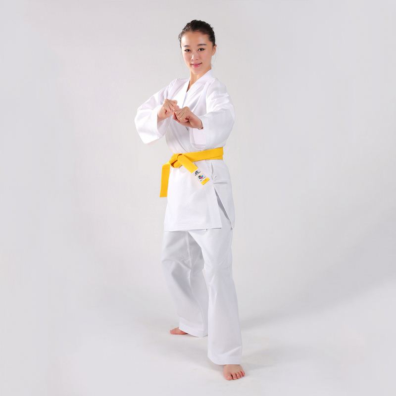 Профессиональный наиболее честный боевые искусства стиль Костюмы Wkf утвержден Kumite белый цвет каратэ форма для продажи