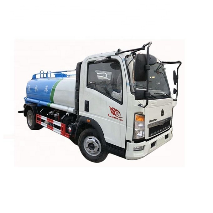Грузовик Дождеватель HOWO 4x2 Medium 5cbm для сада в Африке
