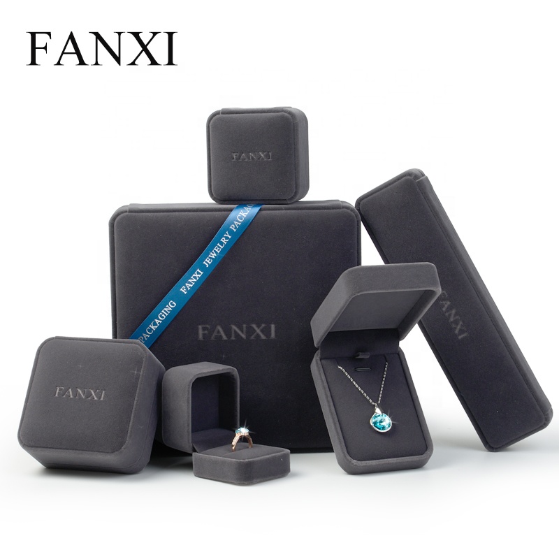 FANXI роскошные подарочные коробки для ювелирных изделий, упаковка для свадебных колец, ожерелий, браслетов, логотип под заказ, серая бархатная коробка для ювелирных изделий