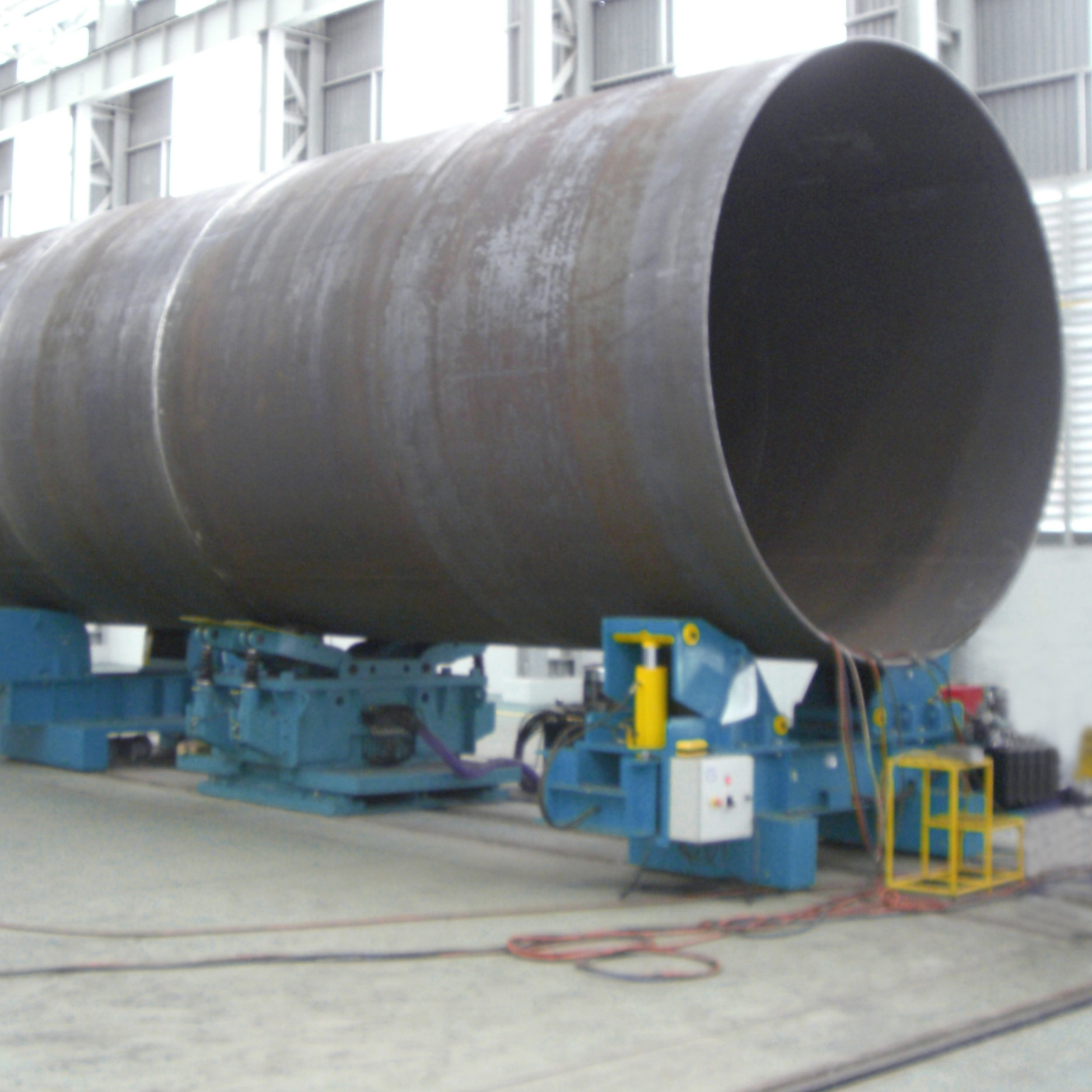 Многофункциональная машина для монтажа труб 2-8"
