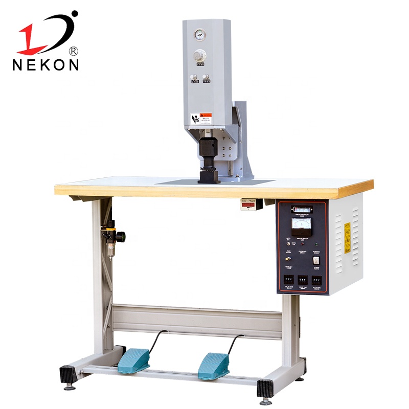 Hot Selling Factory Supply Non Woven Textile Fabric Edge Ultrasonic Cutting Machine