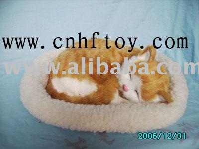 Имитация животных, изделия из кожи и меха