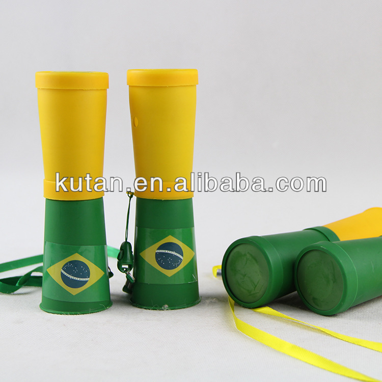 Новый дизайн, спортивный пластиковый комплект Cheerleader Horn с логотипом флага