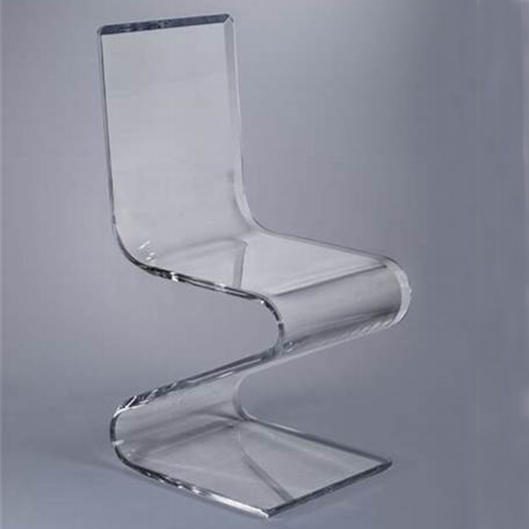 Высокопрозрачное акриловое кресло в форме Z Lucite