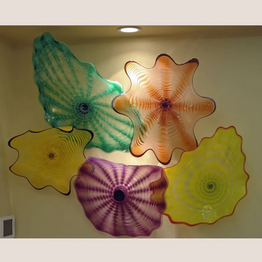 Multicolor glass plate wall decoration