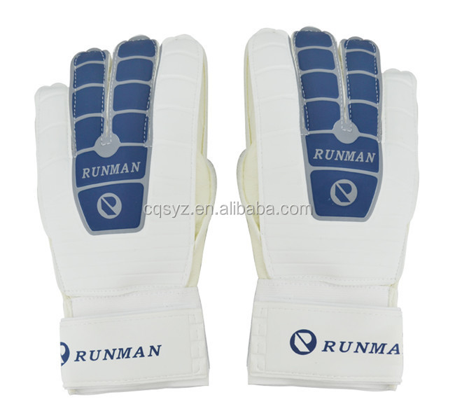 High quality latex goalkeeper gloves item 803