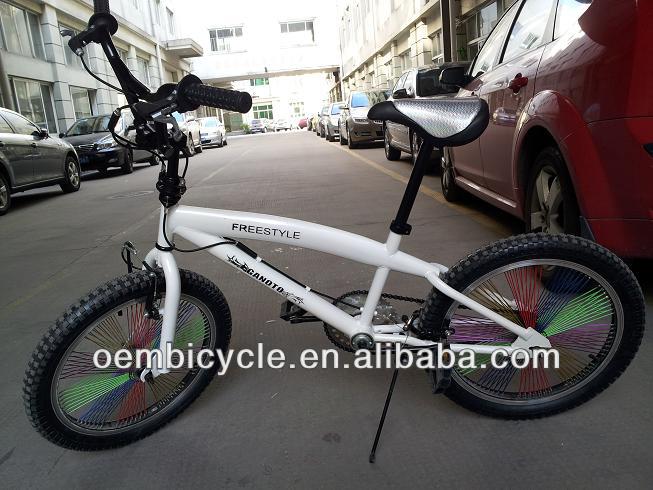 Велосипед BMX для мальчиков, белый, 20 дюймов