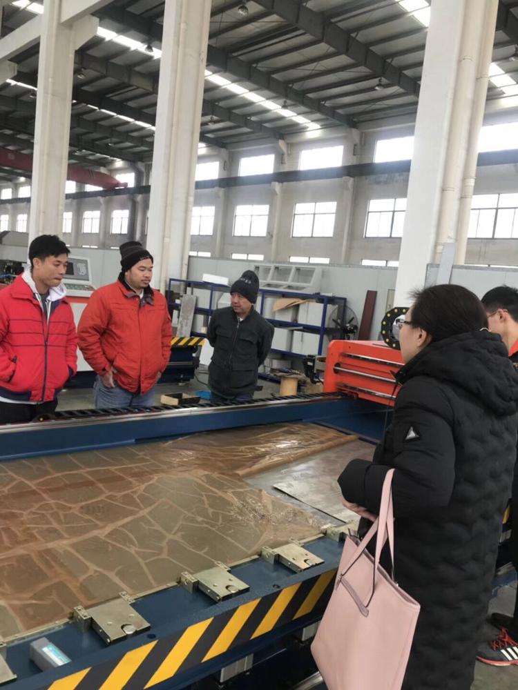 Оцинкованный лист вертикального типа CNC гидравлические авто v пазовальный станок