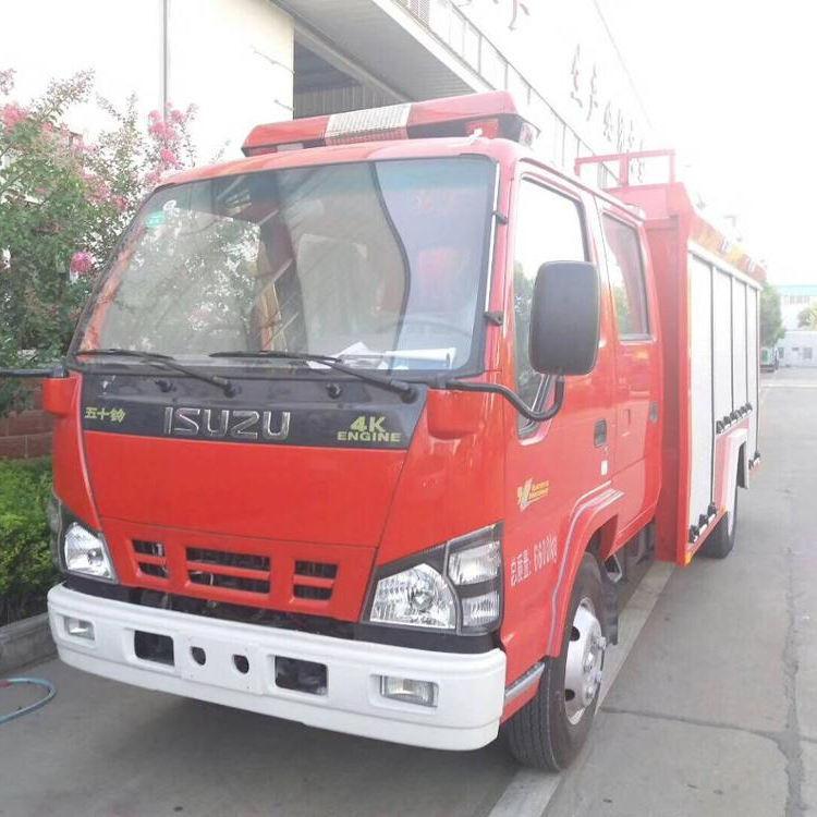Пожарная машина Isuzu, 24 тонны, дизельный, 6x4 красный