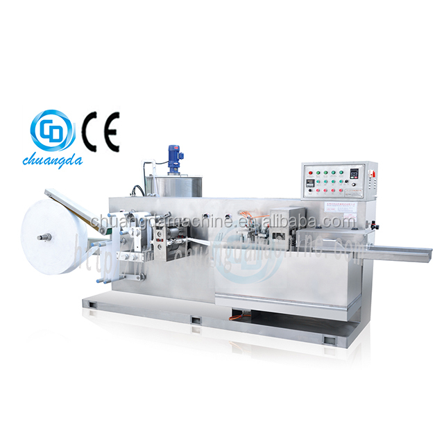 Wet tissue folding machine