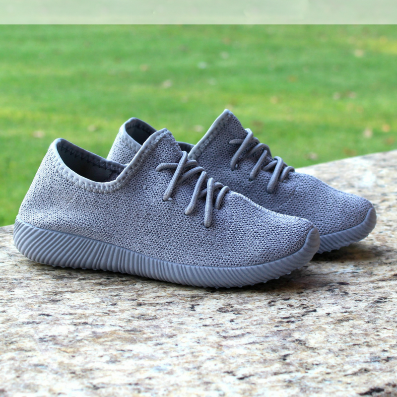Wholesale Monogram Customize Running Tennis Shoes In Grey