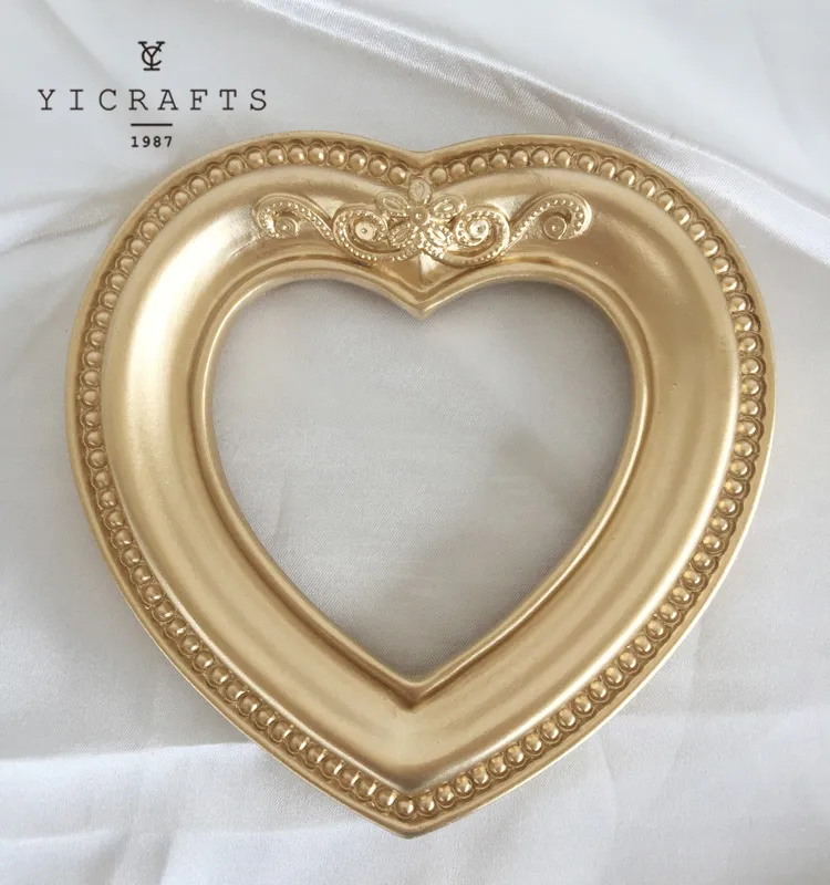 2018 new retro golden heart resin mini jewelry display photo frame