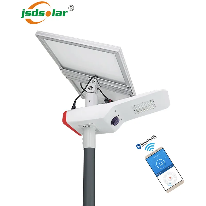 Smart integration solar street light led waterproof IP66 with outdoor cctv camera 5 years warranty