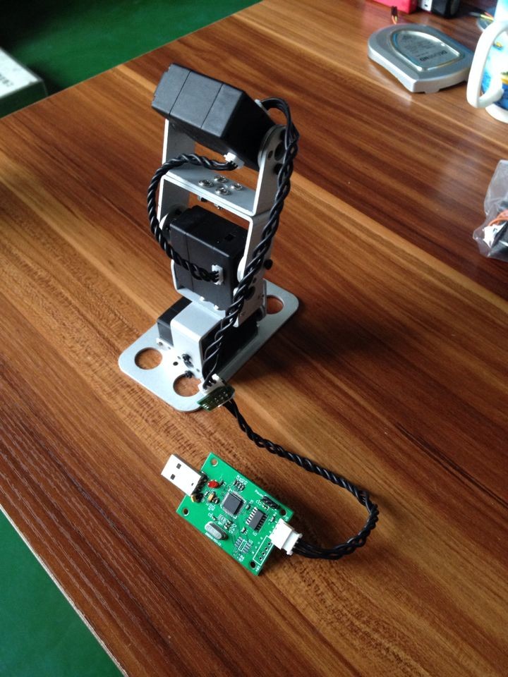 Arduino контролируемых сервопривода робота( сербской) комплекты