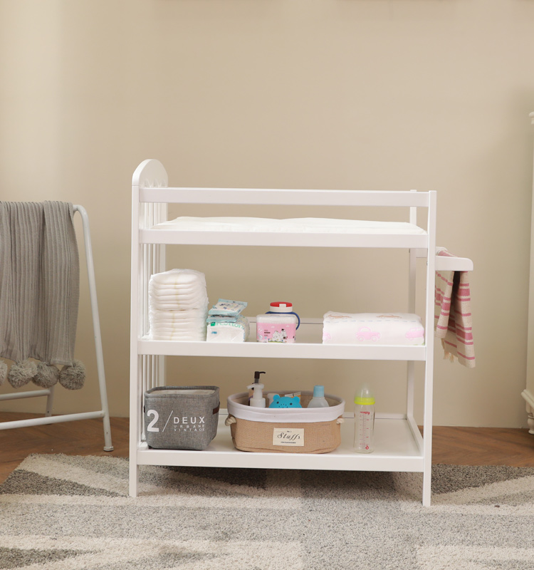 Eco-Friendly Antique Baby Bed Parents Bed Attaches Changing Table For Massage