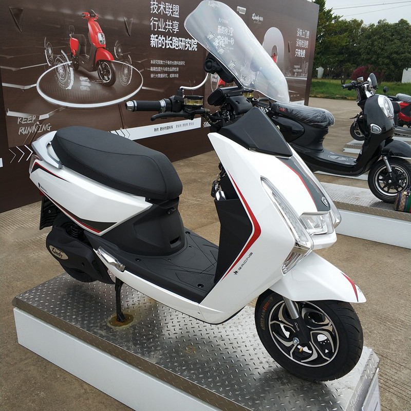 Новый дизайн 60V 26AH литий электровелосипед с литиево-ионной батареей, двух колесных электрических транспортных средств