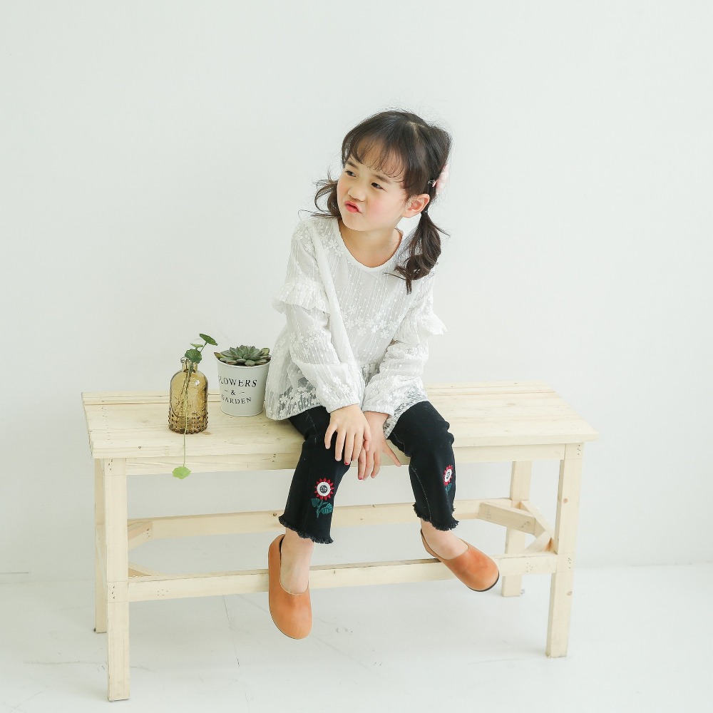Girl's Stylish Long Hem White Blank Round Neck Lace T Shirt China Wholesale Market