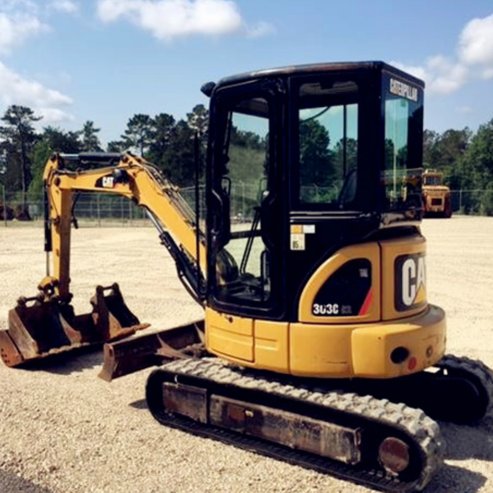 Good condition Japan made Cat'erpillar 303C mini Excavator for sale