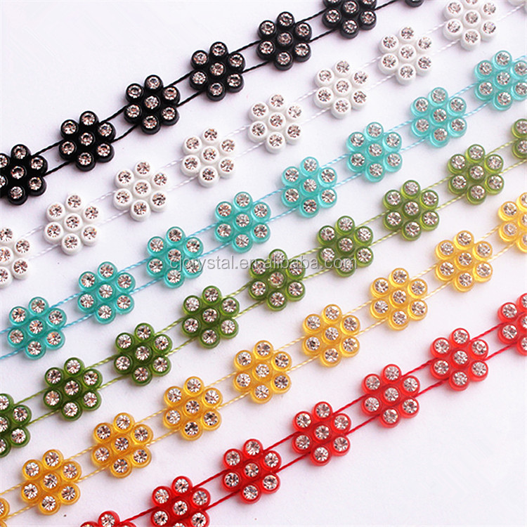 High quality fashion plastic crystal rhinestone banding trimming flower shape model for garment
