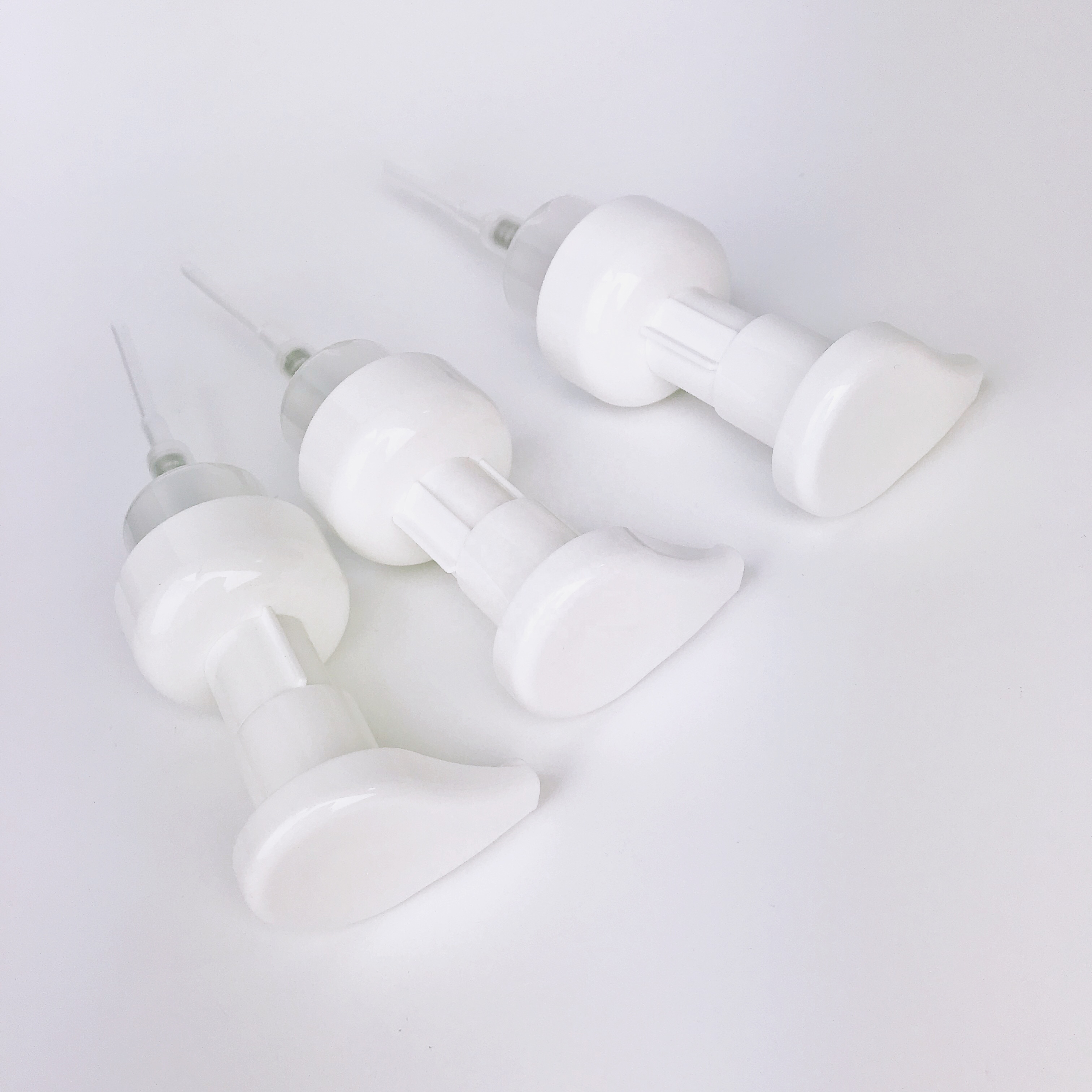 40mm 43mm plastic foaming soap dispenser pump bottle 0.8cc 1.2cc 1.5cc dosage out spring foam liquid soap pump bottle with clip