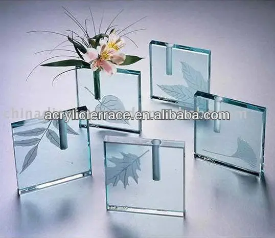New Design Clear Acrylic Vase for Home Decoration