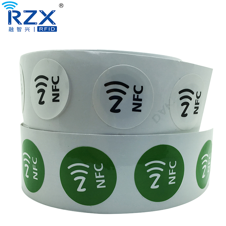 ISO14443A HF 13,56 МГц NTAG215 RFID NFC водонепроницаемый ПВХ Стикеры для передачи данных