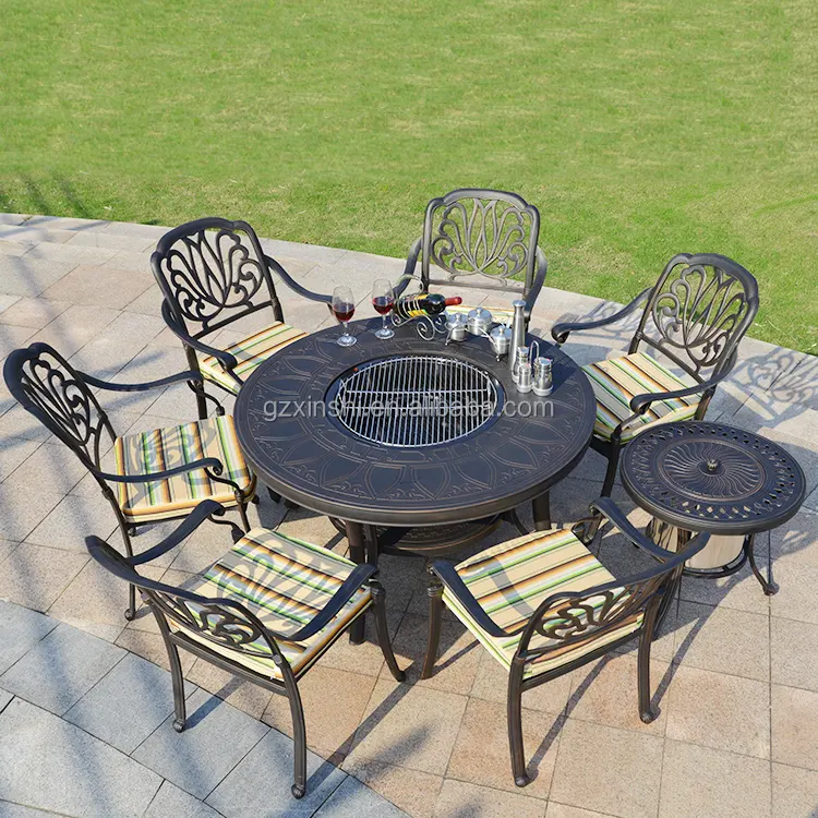 Outdoor dining table sets